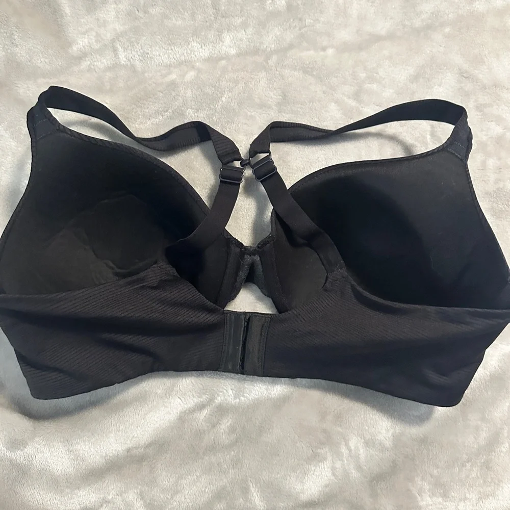 Hanes Ultimate Women's Underwire‎ Bra with T-Shirt Softness 36DD